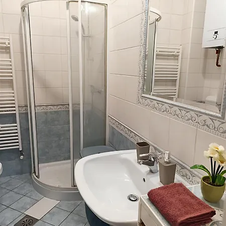 Cozy And Affordable Apartment! לובליאנה